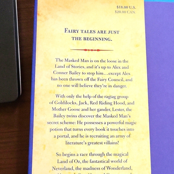 The Land of Stories: Beyond the Kingdoms Hardcover Book - Picture 2 of 3
